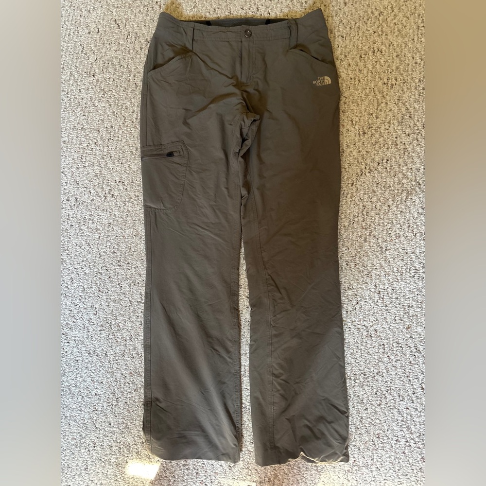 The North Face Lined Hiking Pants in Khaki - Size 8R